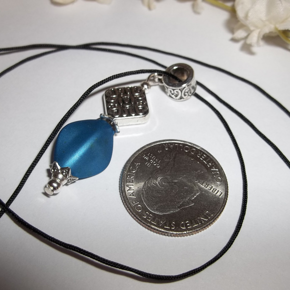 Blue Beaded Necklace Pendant Adjustable Handmade Jewelry Gift Idea Her NWT 4790 - Picture 5 of 8